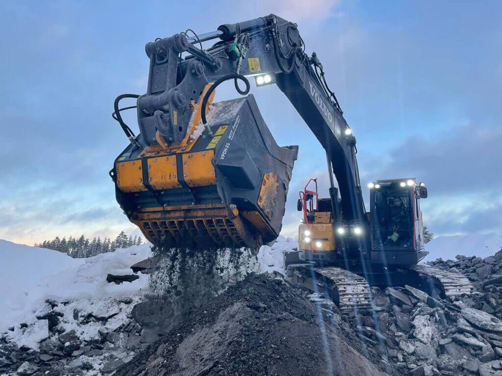 viper-crusher-vpch-21-crushing-bucket-3-1024x768